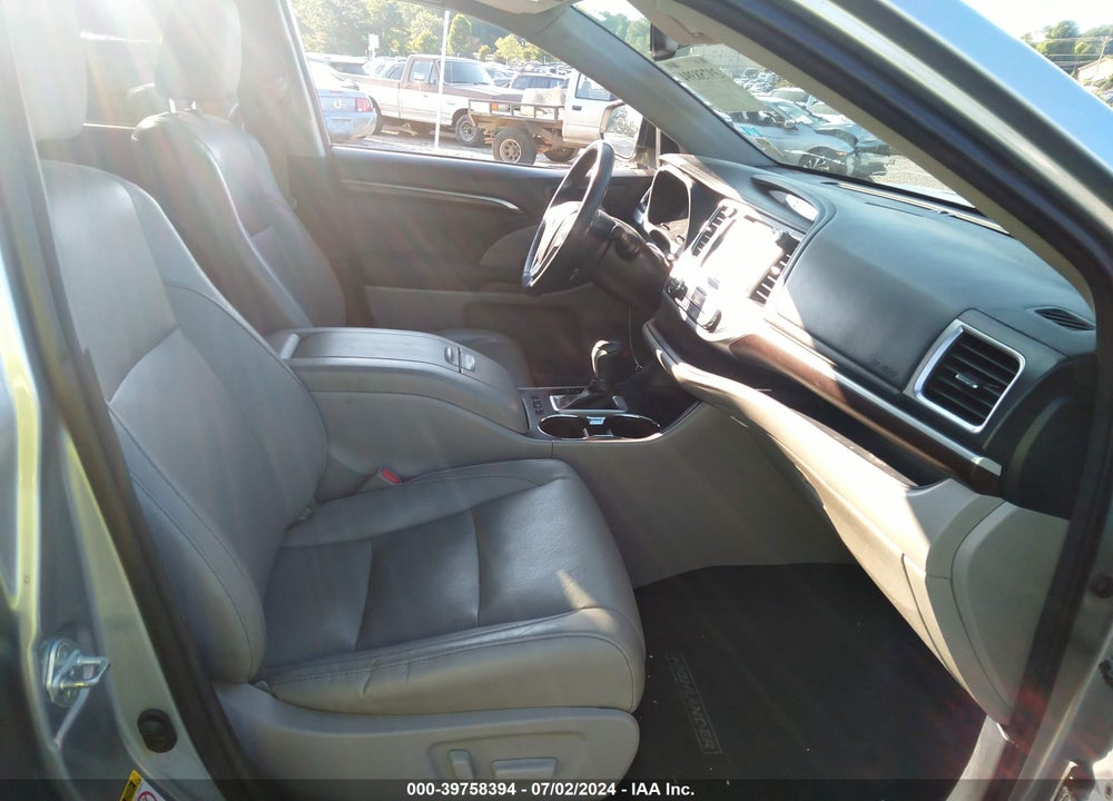 2015 TOYOTA HIGHLANDER LIMITED PLATINUM V6 VIN: 5TDDKRFH4FS087906