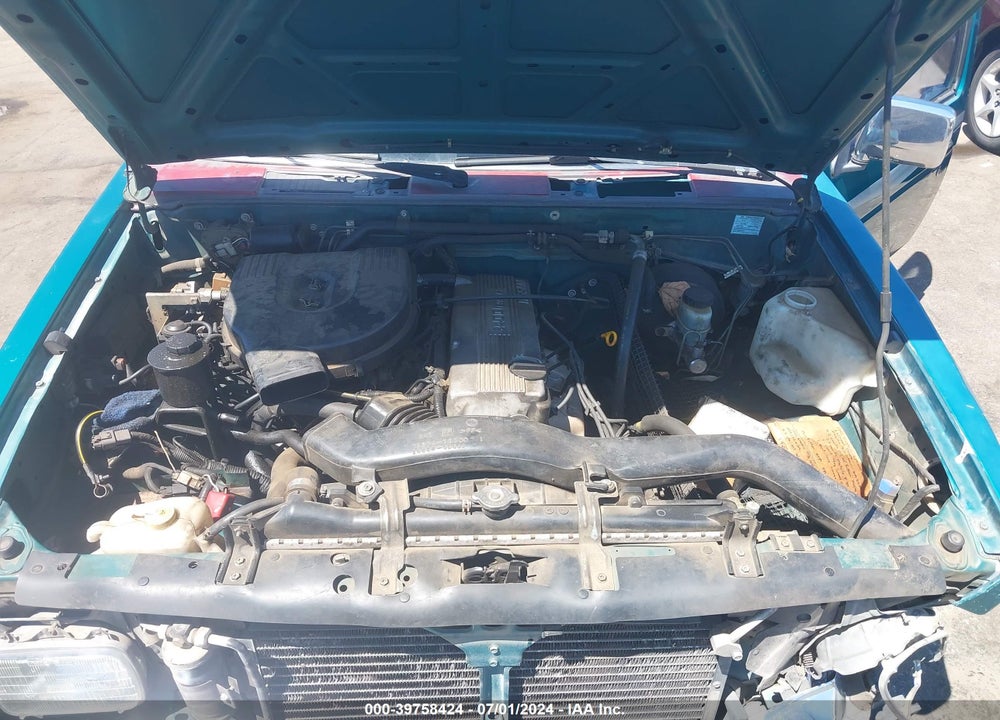 1996 NISSAN TRUCK KING CAB SE/KING CAB XE VIN: 1N6SD16S2TC374413