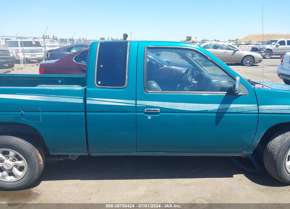 1996 NISSAN TRUCK KING CAB SE/KING CAB XE VIN: 1N6SD16S2TC374413
