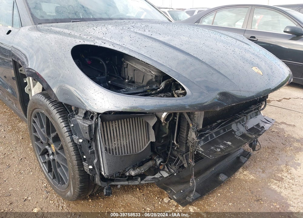 2017 PORSCHE MACAN GTS VIN: WP1AG2A57HLB52081