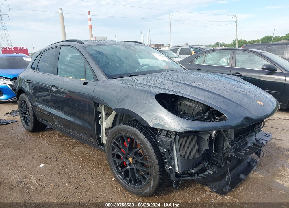 2017 PORSCHE MACAN GTS VIN: WP1AG2A57HLB52081