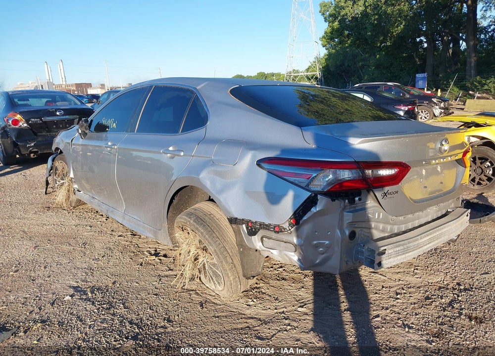 2018 TOYOTA CAMRY SE VIN: 4T1B11HK7JU138299