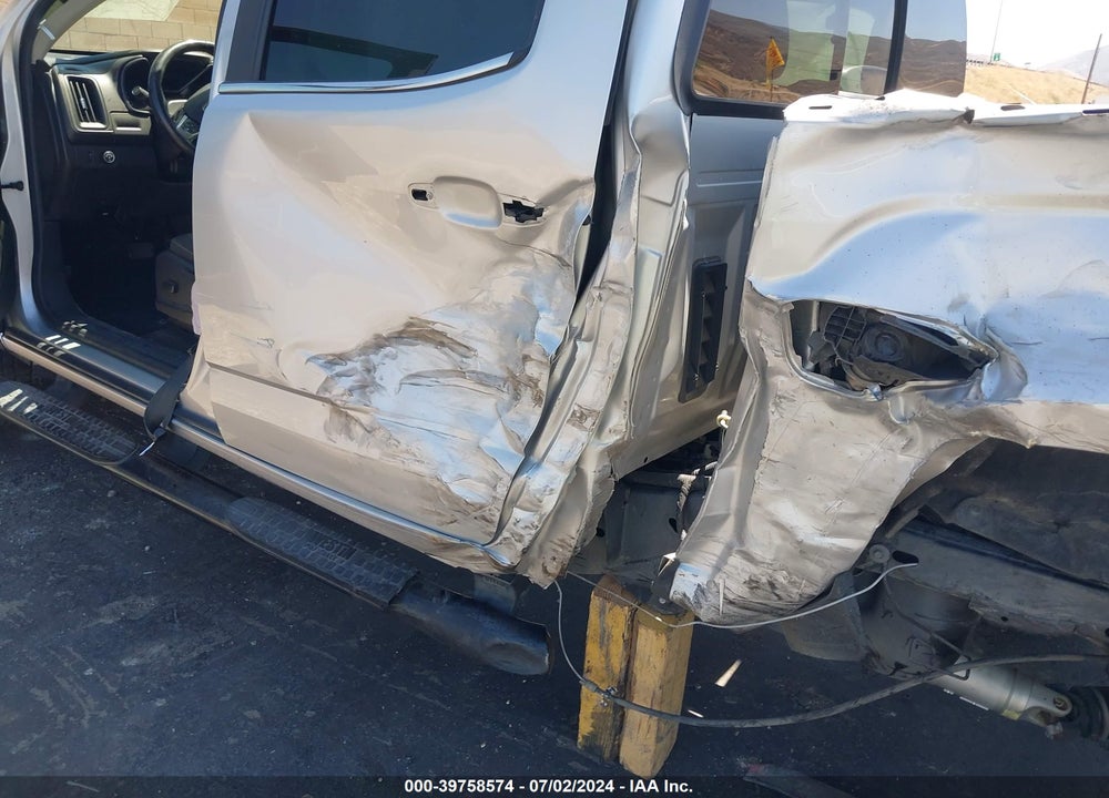 2018 GMC CANYON SLE VIN: 1GTG5CEN5J1122354