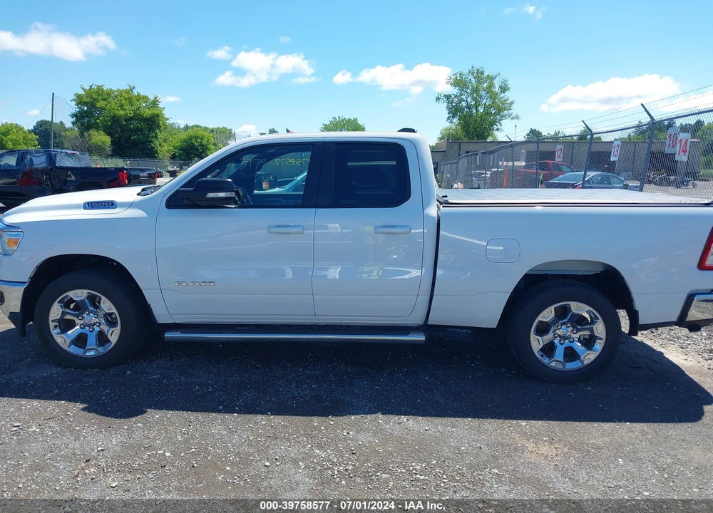 2022 RAM 1500 BIG HORN QUAD CAB 4X4 6'4 BOX VIN: 1C6RRFBG3NN116157