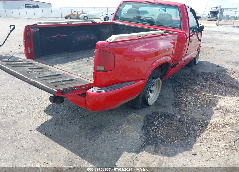 2003 CHEVROLET S-10 LS VIN: 1GCCS14H538259943