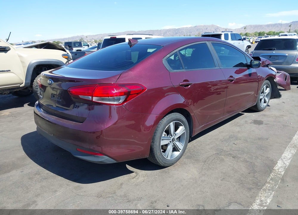 2018 KIA FORTE VIN: 3KPFL4A78JE251426