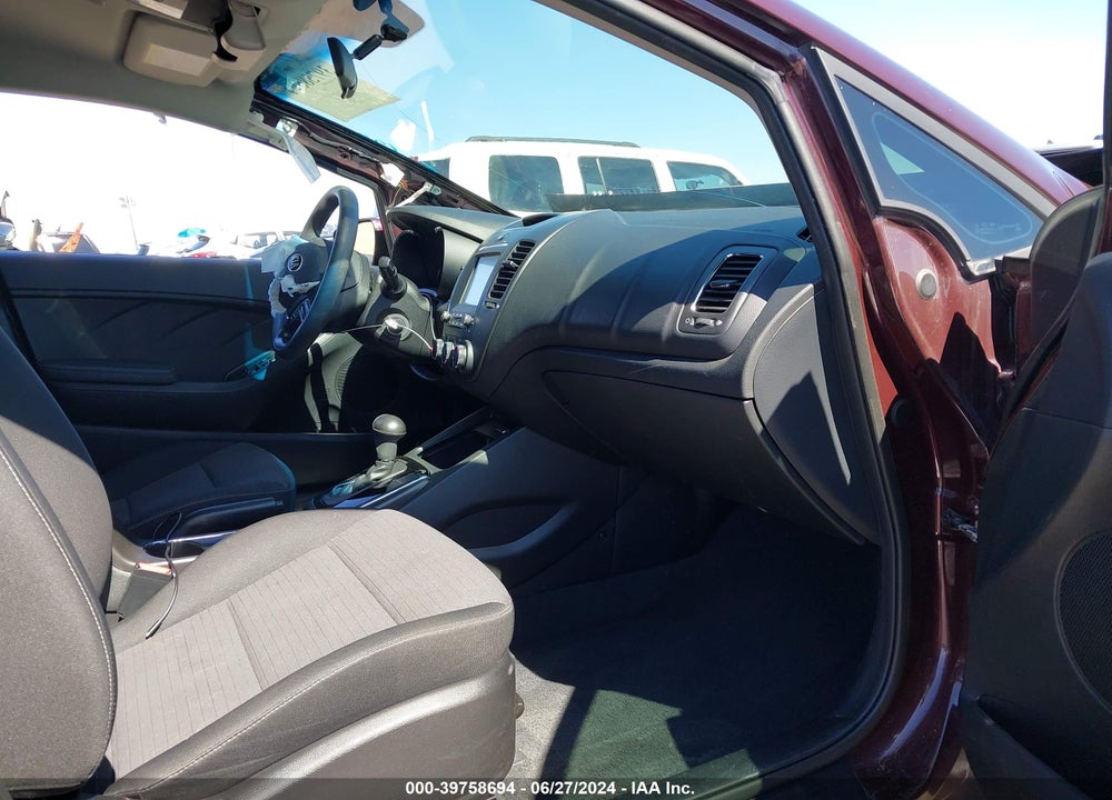2018 KIA FORTE VIN: 3KPFL4A78JE251426