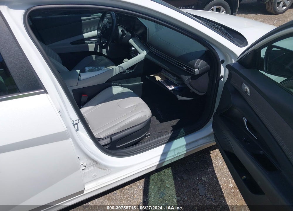 2022 HYUNDAI ELANTRA LIMITED VIN: 5NPLP4AG6NH055882