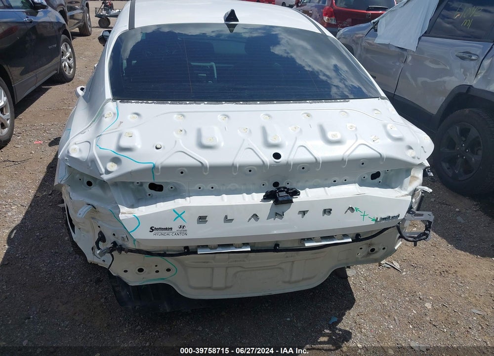 2022 HYUNDAI ELANTRA LIMITED VIN: 5NPLP4AG6NH055882