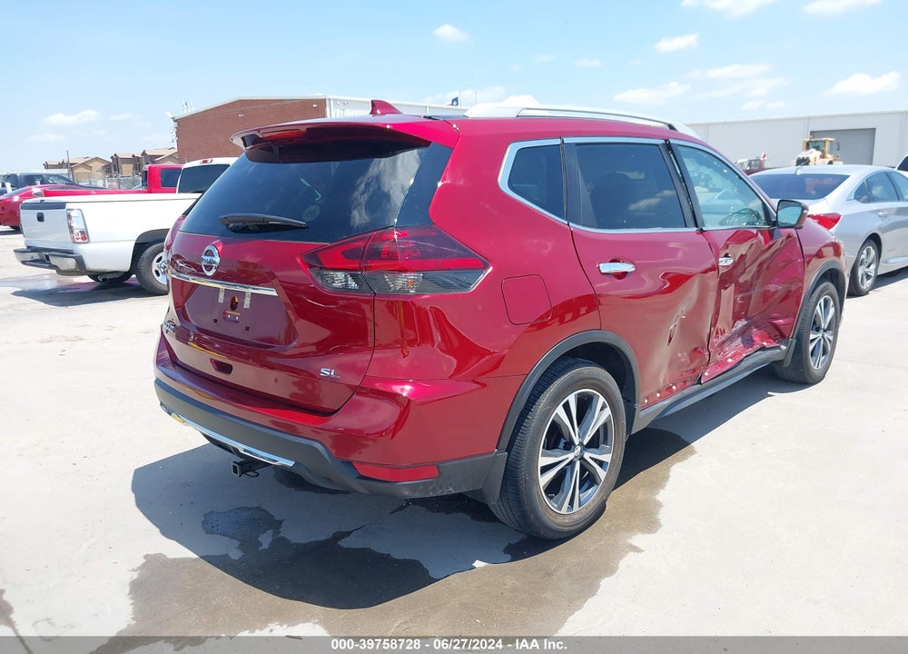 2018 NISSAN ROGUE SL VIN: 5N1AT2MT6JC825399