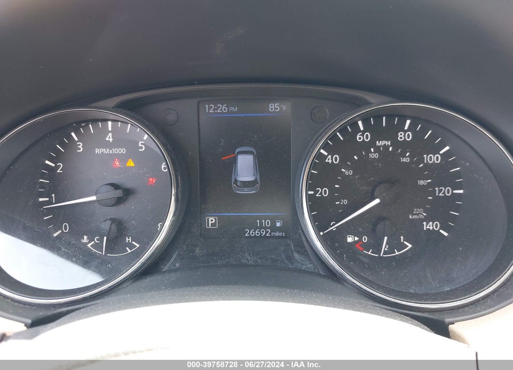 2018 NISSAN ROGUE SL VIN: 5N1AT2MT6JC825399