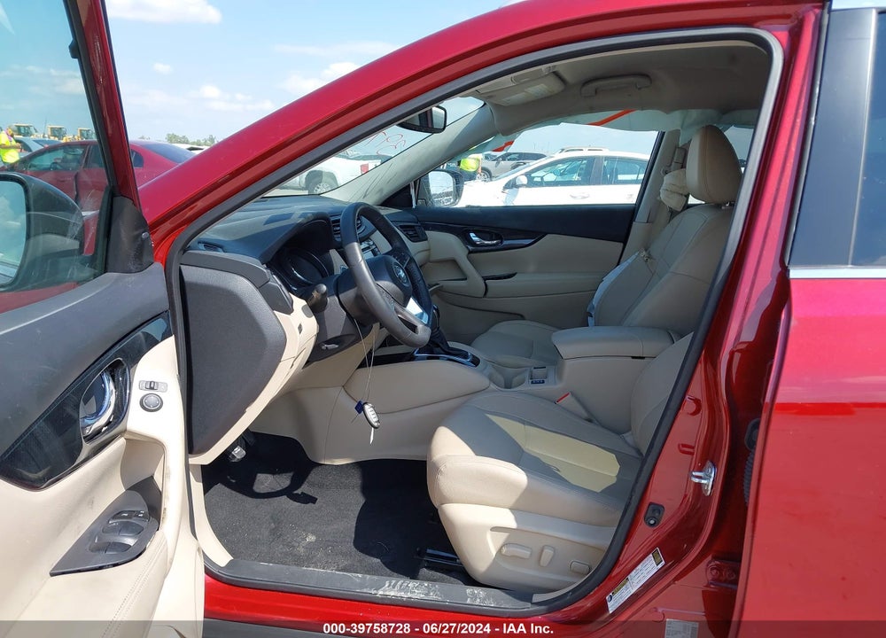 2018 NISSAN ROGUE SL VIN: 5N1AT2MT6JC825399