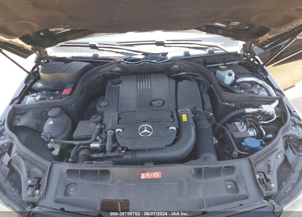 2014 MERCEDES-BENZ C 250 VIN: WDDGJ4HB0EG284873