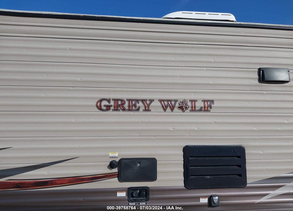 2017 CHEROKEE GREY WOLF 26RL VIN: 4X4TCKB29HK037895
