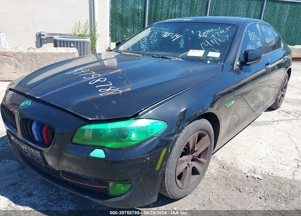 2013 BMW 528I XDRIVE VIN: WBAXH5C55DD109495