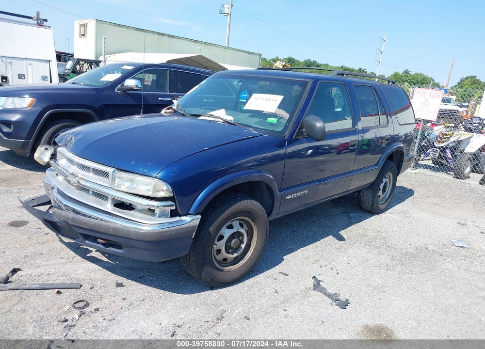 2001 CHEVROLET BLAZER LS VIN: 1GNDT13W11K225992