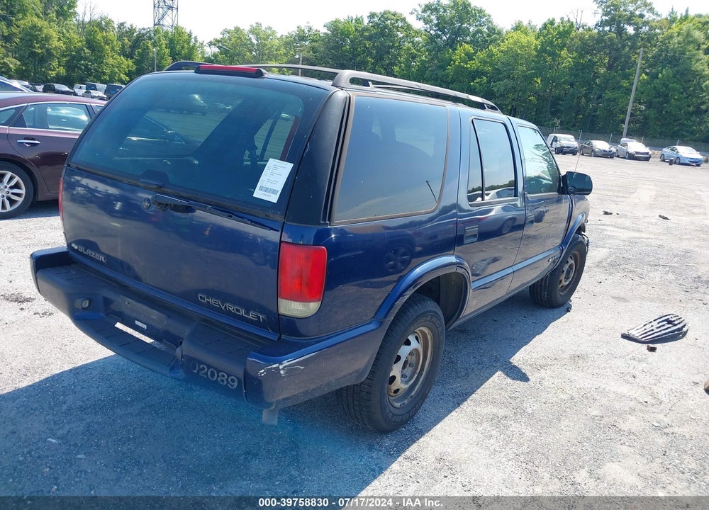 2001 CHEVROLET BLAZER LS VIN: 1GNDT13W11K225992