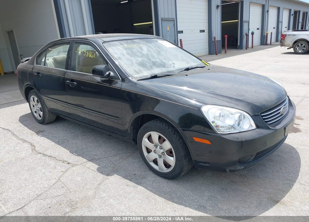 2008 KIA OPTIMA LX VIN: KNAGE123185274980