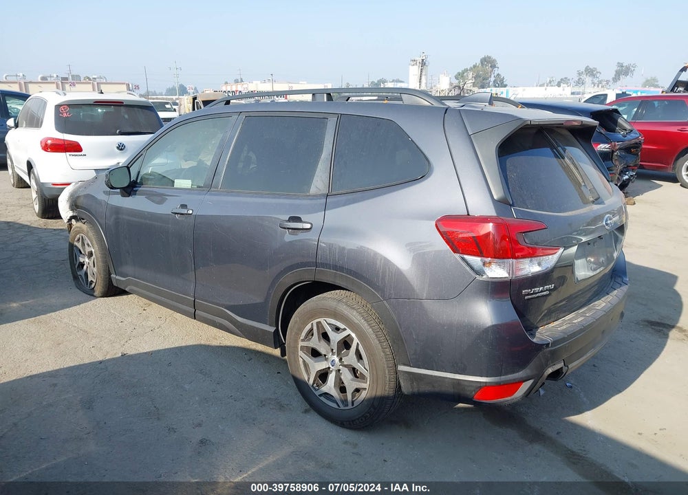 2021 SUBARU FORESTER PREMIUM VIN: JF2SKAJC7MH491922