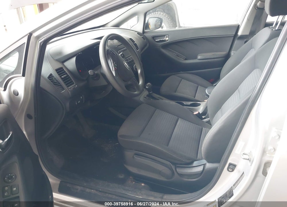 2015 KIA FORTE LX VIN: KNAFX4A67F5341548