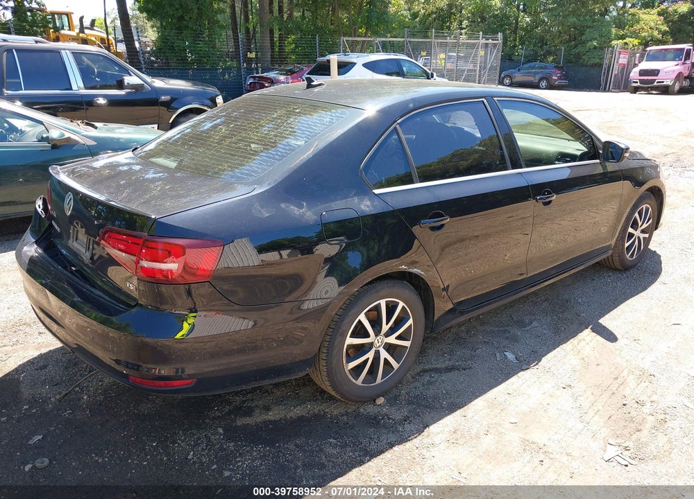 2017 VOLKSWAGEN JETTA 1.4T SE VIN: 3VWDB7AJ4HM397472