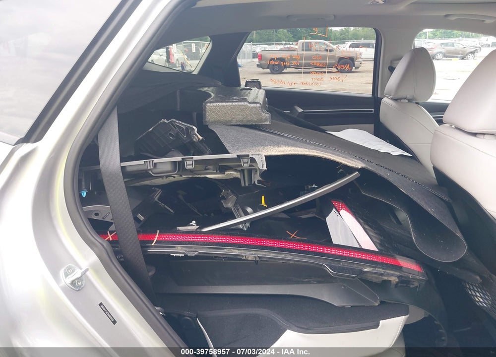 2022 HYUNDAI TUCSON VIN: 5NMJCCAE2NH028137