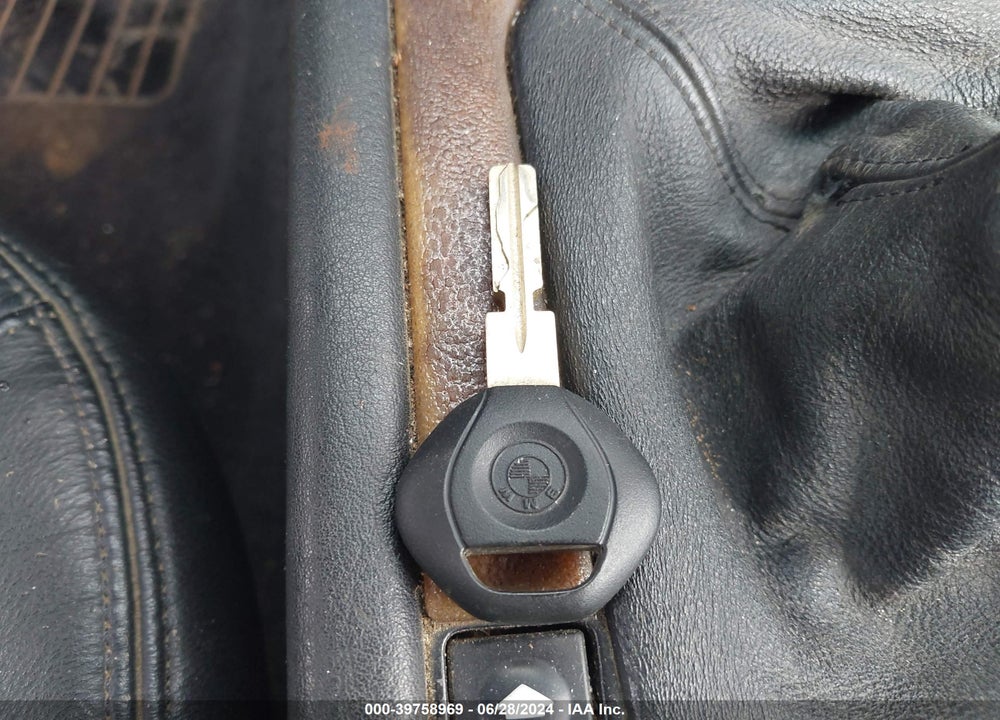 1996 BMW Z3 1.9 VIN: 4USCH7329TLB67971