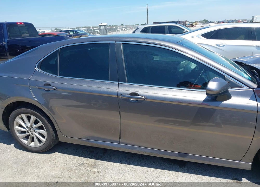 2021 TOYOTA CAMRY LE VIN: 4T1C11AK0MU534657