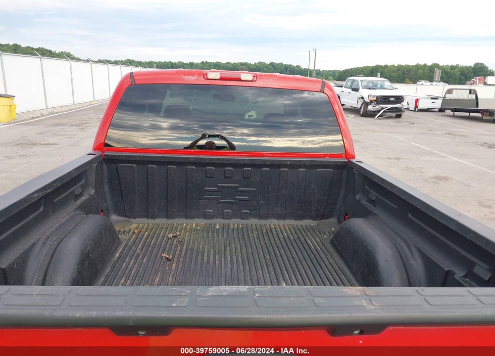 2005 CHEVROLET SILVERADO 1500 LT VIN: 2GCEC13T051157015