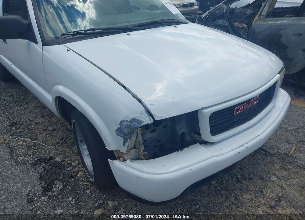 2000 GMC SONOMA SLS VIN: 1GTCS19W0Y8110290