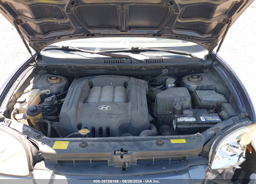2005 HYUNDAI SANTA FE GLS VIN: KM8SC73D55U880762