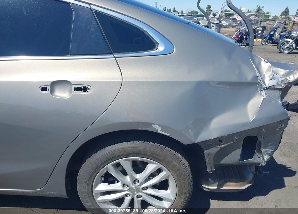 2018 CHEVROLET MALIBU LT VIN: 1G1ZD5ST4JF235041