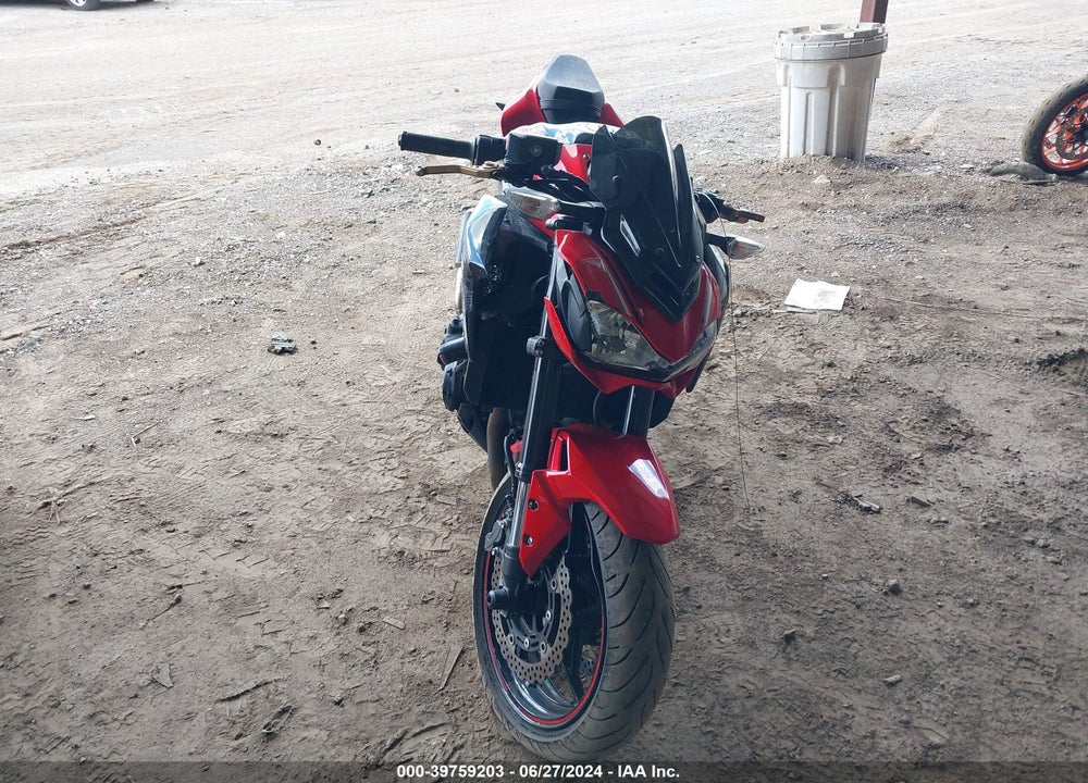 2018 KAWASAKI ZR900 VIN: JKAZR2A12JA000152