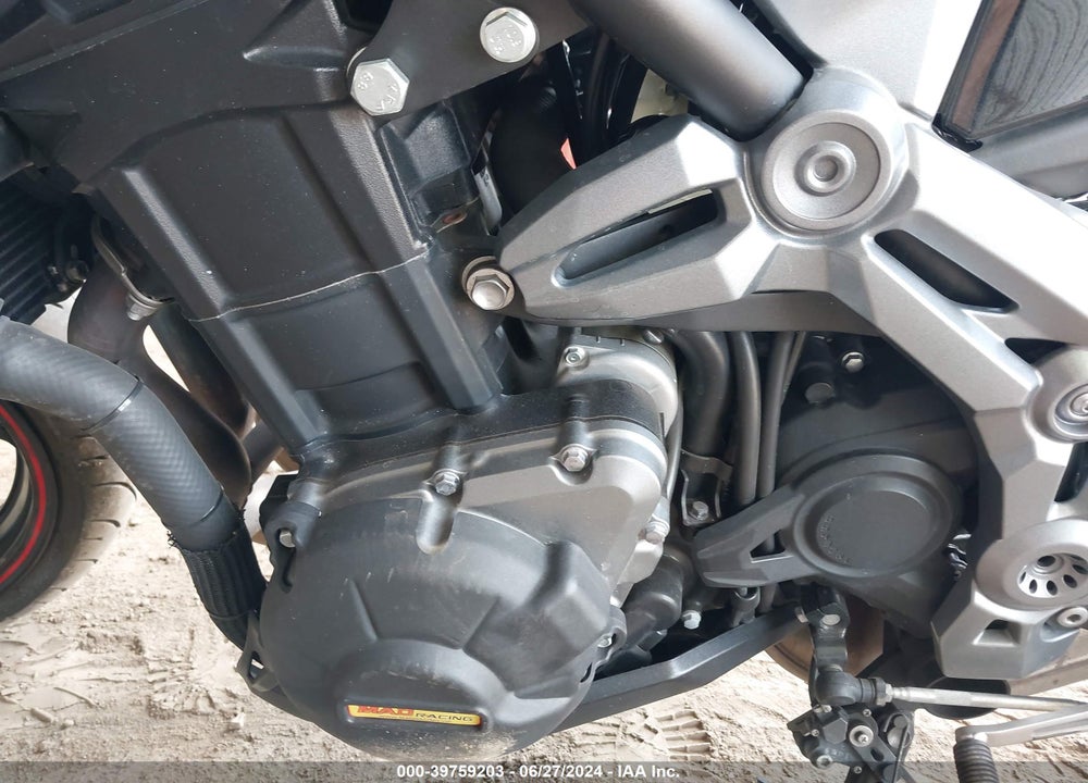 2018 KAWASAKI ZR900 VIN: JKAZR2A12JA000152
