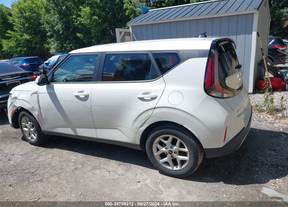 2023 KIA SOUL LX VIN: KNDJ23AUXP7839396