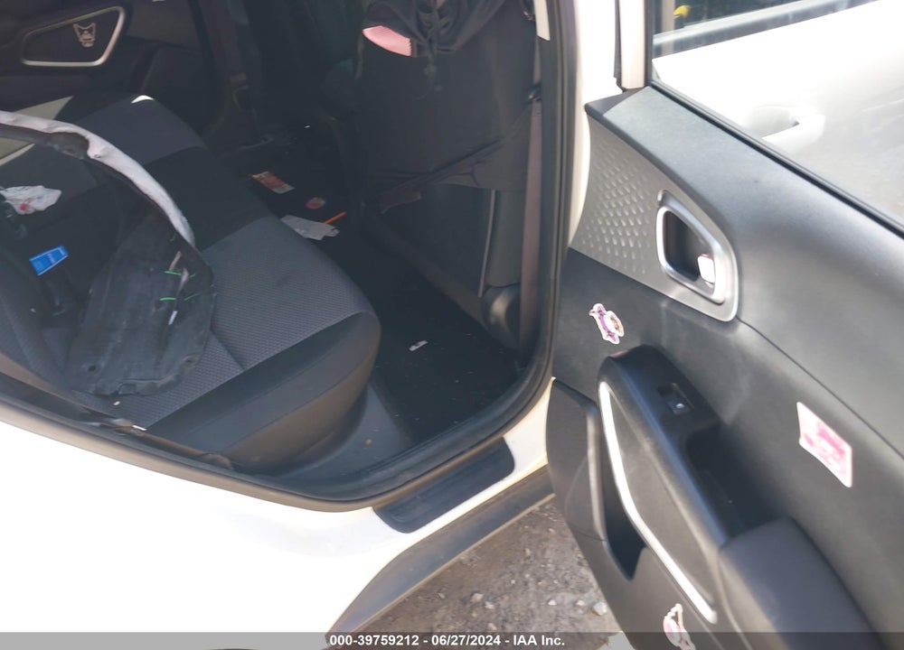 2023 KIA SOUL LX VIN: KNDJ23AUXP7839396