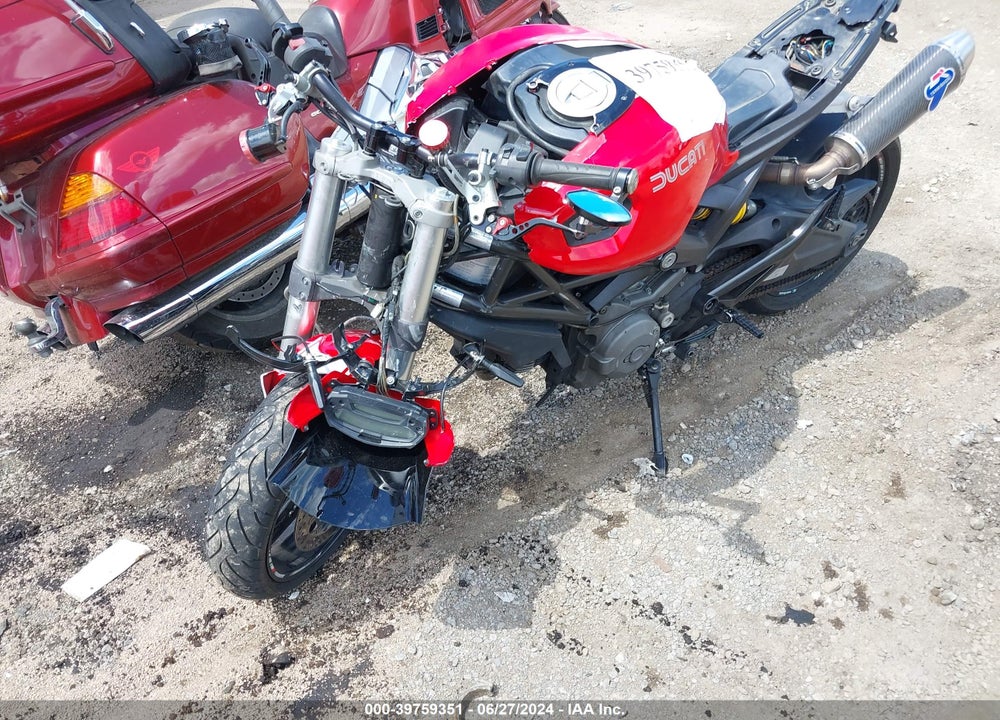2009 DUCATI MONSTER 696 VIN: ZDM1RADN19B012685