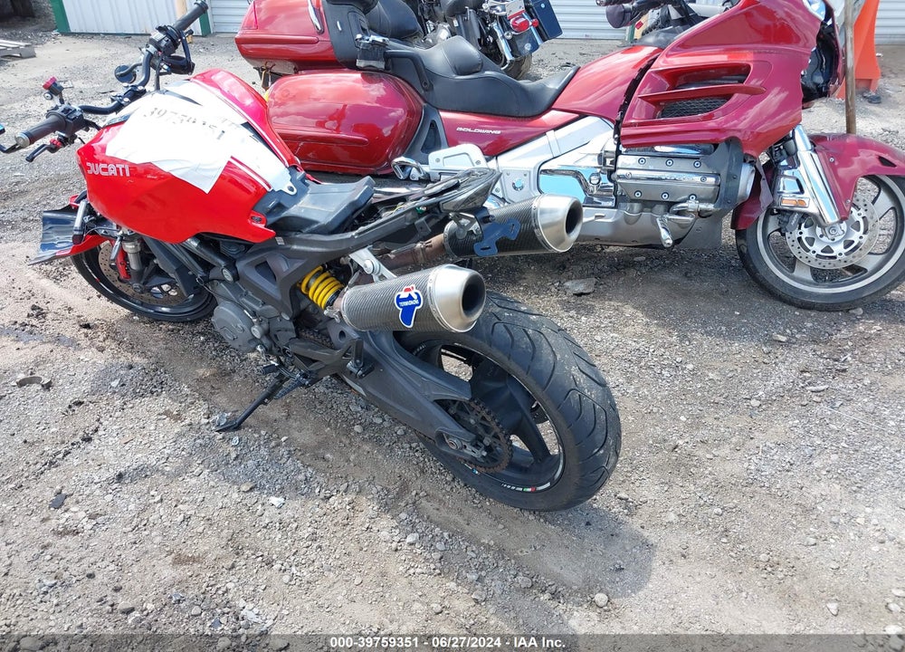 2009 DUCATI MONSTER 696 VIN: ZDM1RADN19B012685