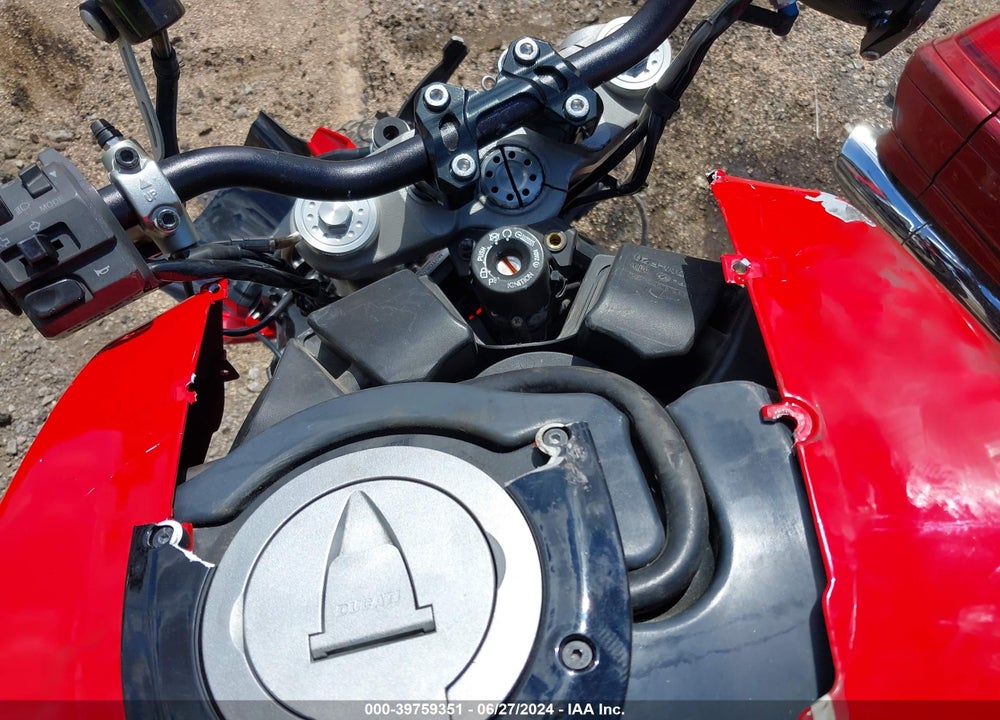 2009 DUCATI MONSTER 696 VIN: ZDM1RADN19B012685