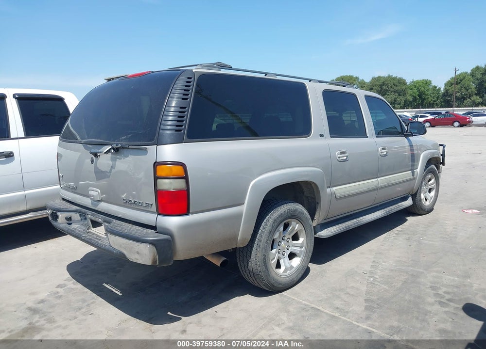 2005 CHEVROLET SUBURBAN 1500 LT VIN: 3GNEC16Z15G225840