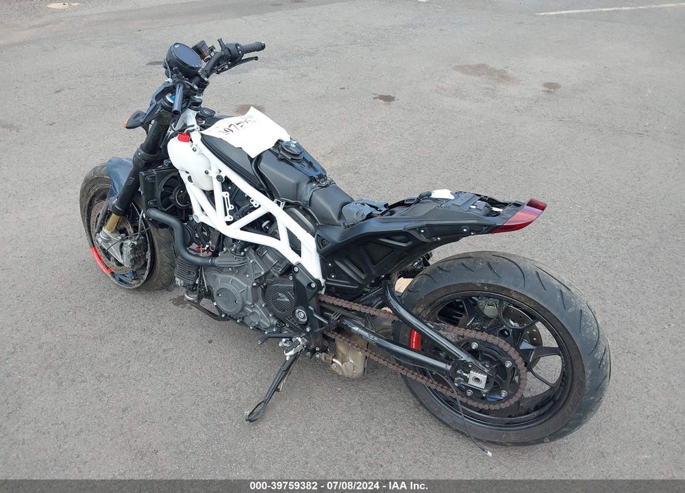 2024 INDIAN MOTORCYCLE CO. FTR X 100% R CARBON VIN: 56KRZU224R3014928
