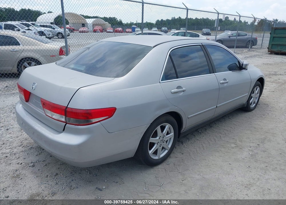 2005 HONDA ACCORD 2.4 LX VIN: 3HGCM56415G701854