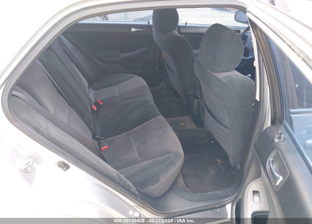 2005 HONDA ACCORD 2.4 LX VIN: 3HGCM56415G701854