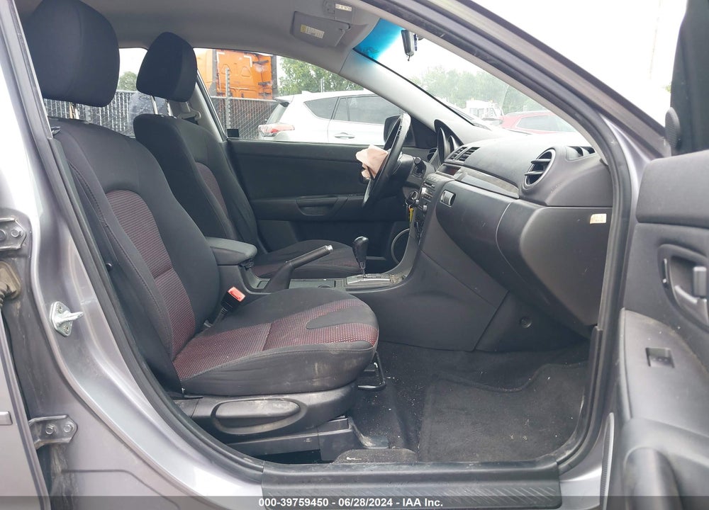 2005 MAZDA 3 S VIN: JM1BK143451272839