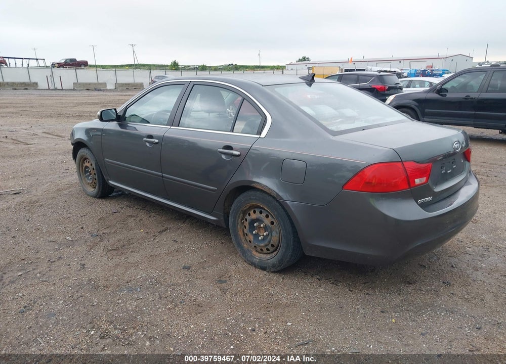 2009 KIA OPTIMA LX VIN: KNAGE228X95355950
