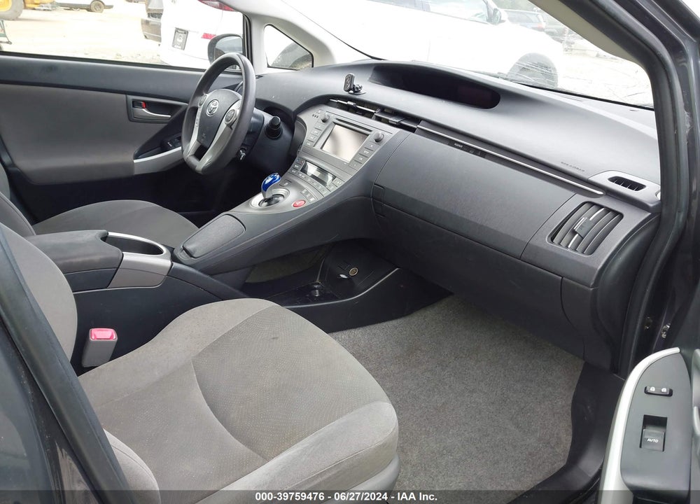 2013 TOYOTA PRIUS TWO VIN: JTDKN3DU6D1693245