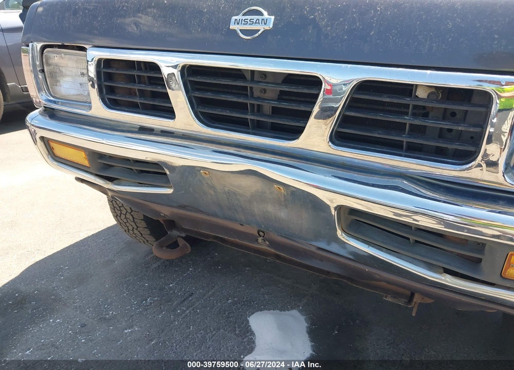 1995 NISSAN TRUCK XE VIN: 1N6SD11Y8SC352121