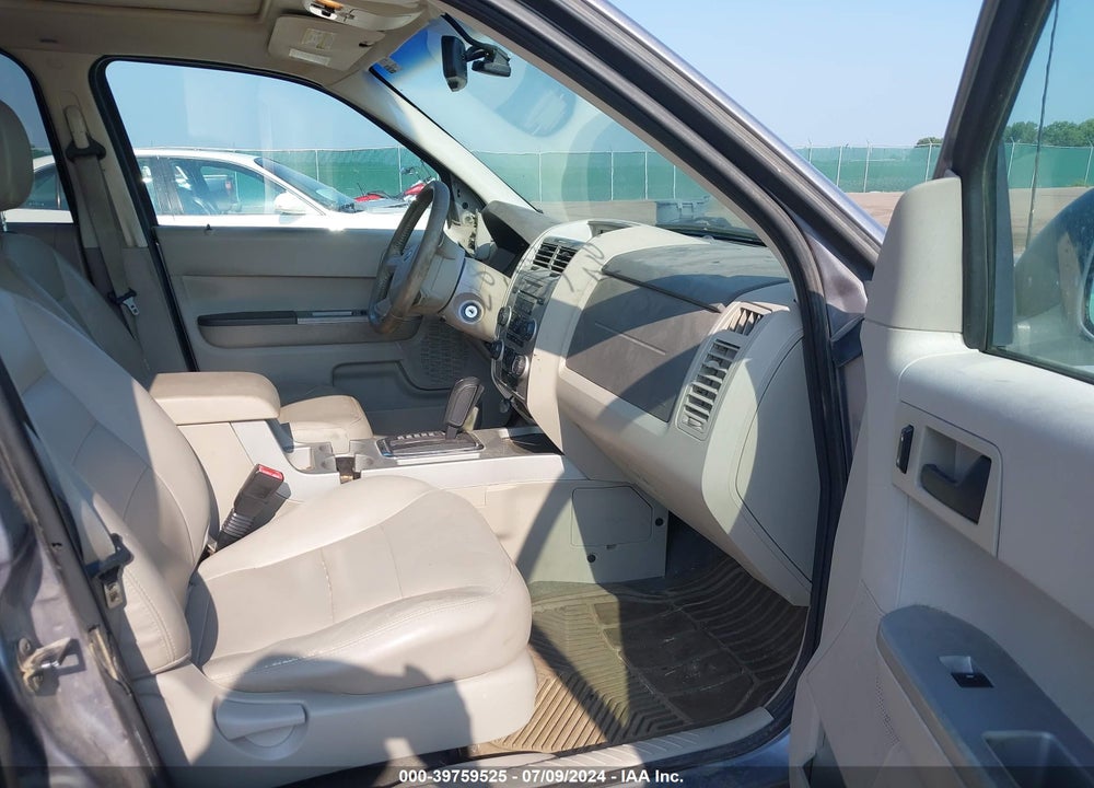 2008 FORD ESCAPE XLT VIN: 1FMCU93128KB24891
