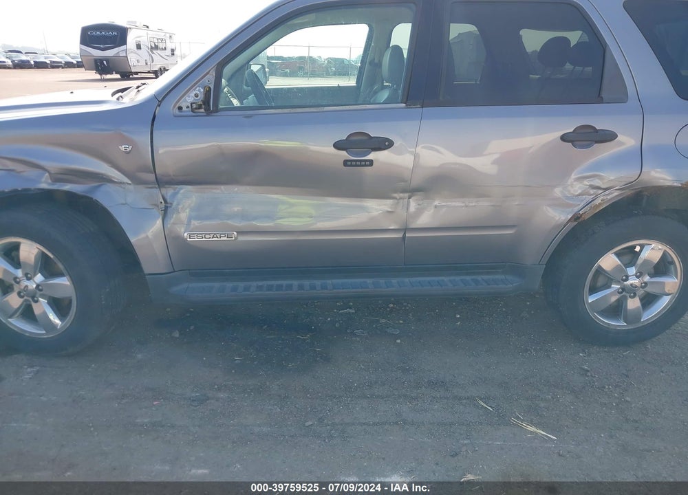 2008 FORD ESCAPE XLT VIN: 1FMCU93128KB24891
