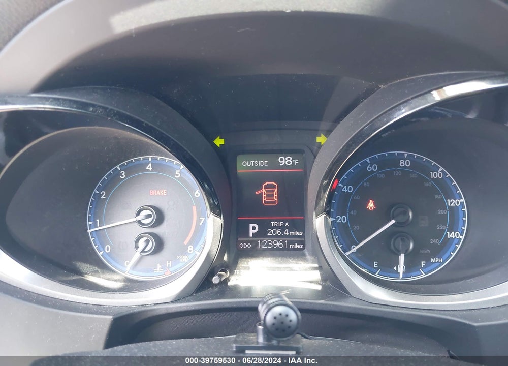 2014 TOYOTA COROLLA S PLUS VIN: 5YFBURHE6EP060279